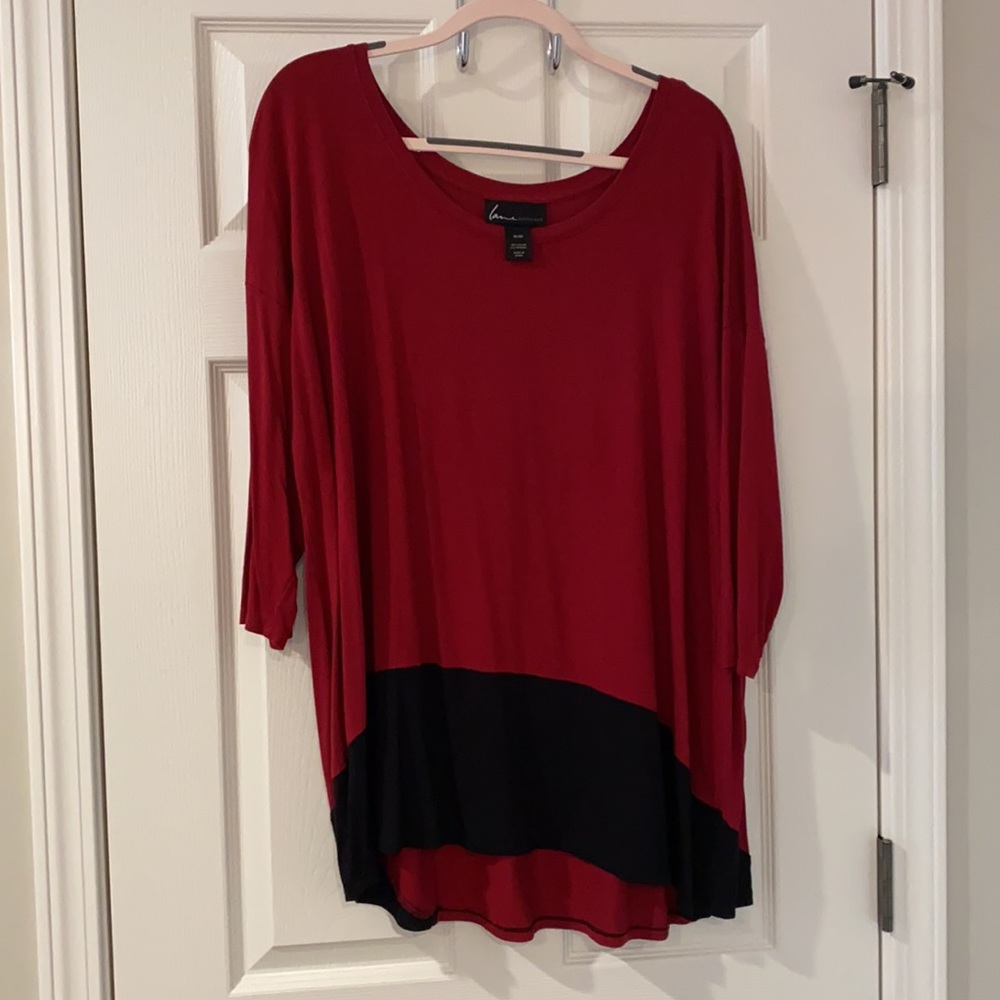 Lane Bryan red/maroon tunic - 3/4 sleeve size 18/20